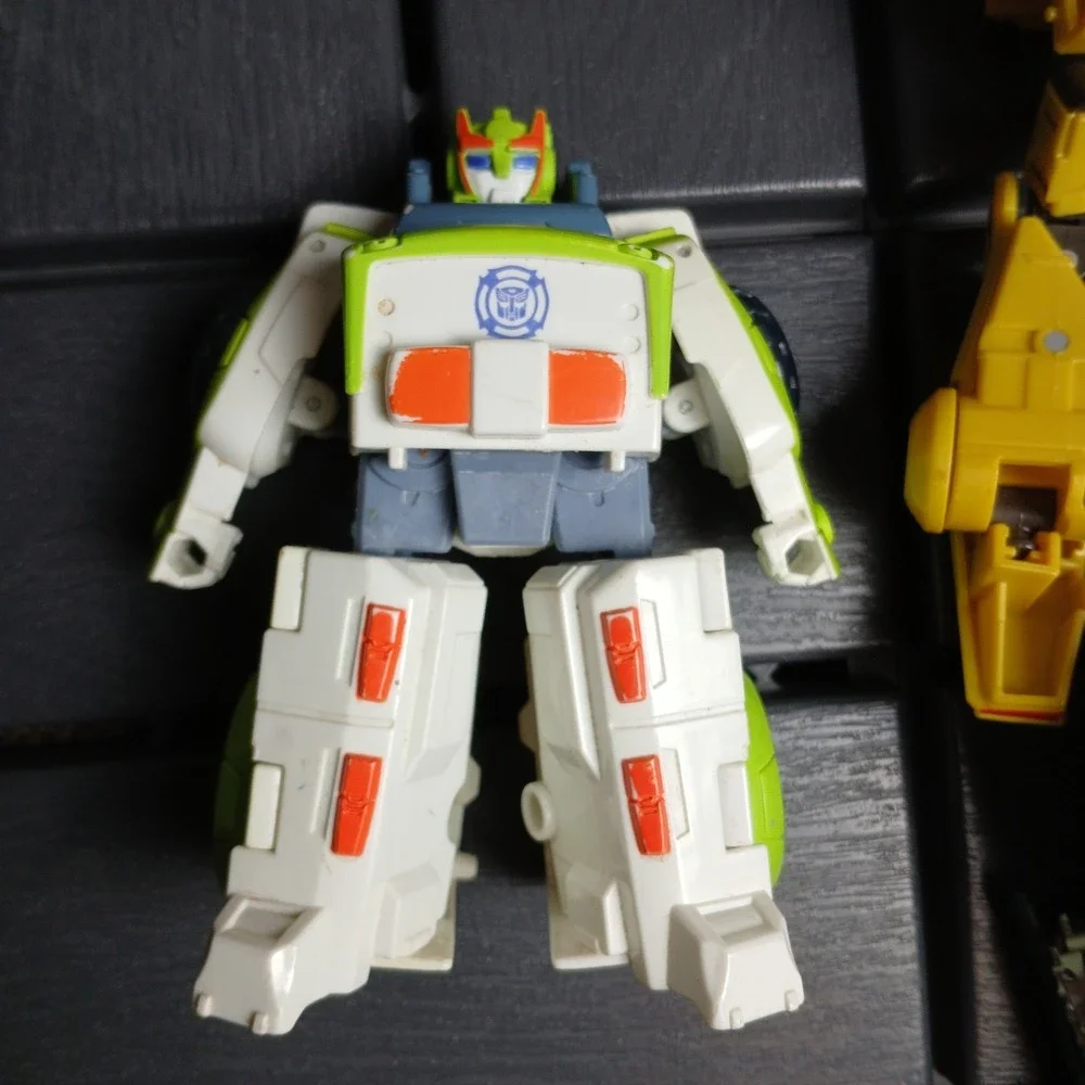 ASSORTED LOT OF 5 VTG + MODERN TRANSFORMERS VEHICLES FIGURES INCOMPLETE/COMPLETE